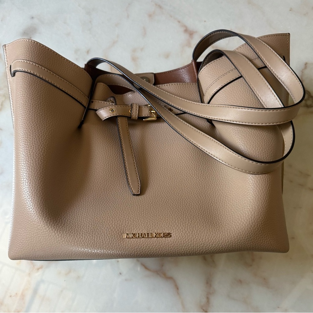Michael Kors Tan Leather Tote with Structured Design